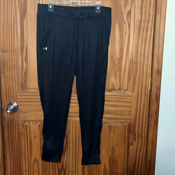 Under Armor Heat Gear Loose Black Jogger Pants - Picture 1 of 8